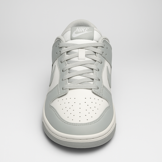 Baskets NK Dunk low– Blanc & Gris clair